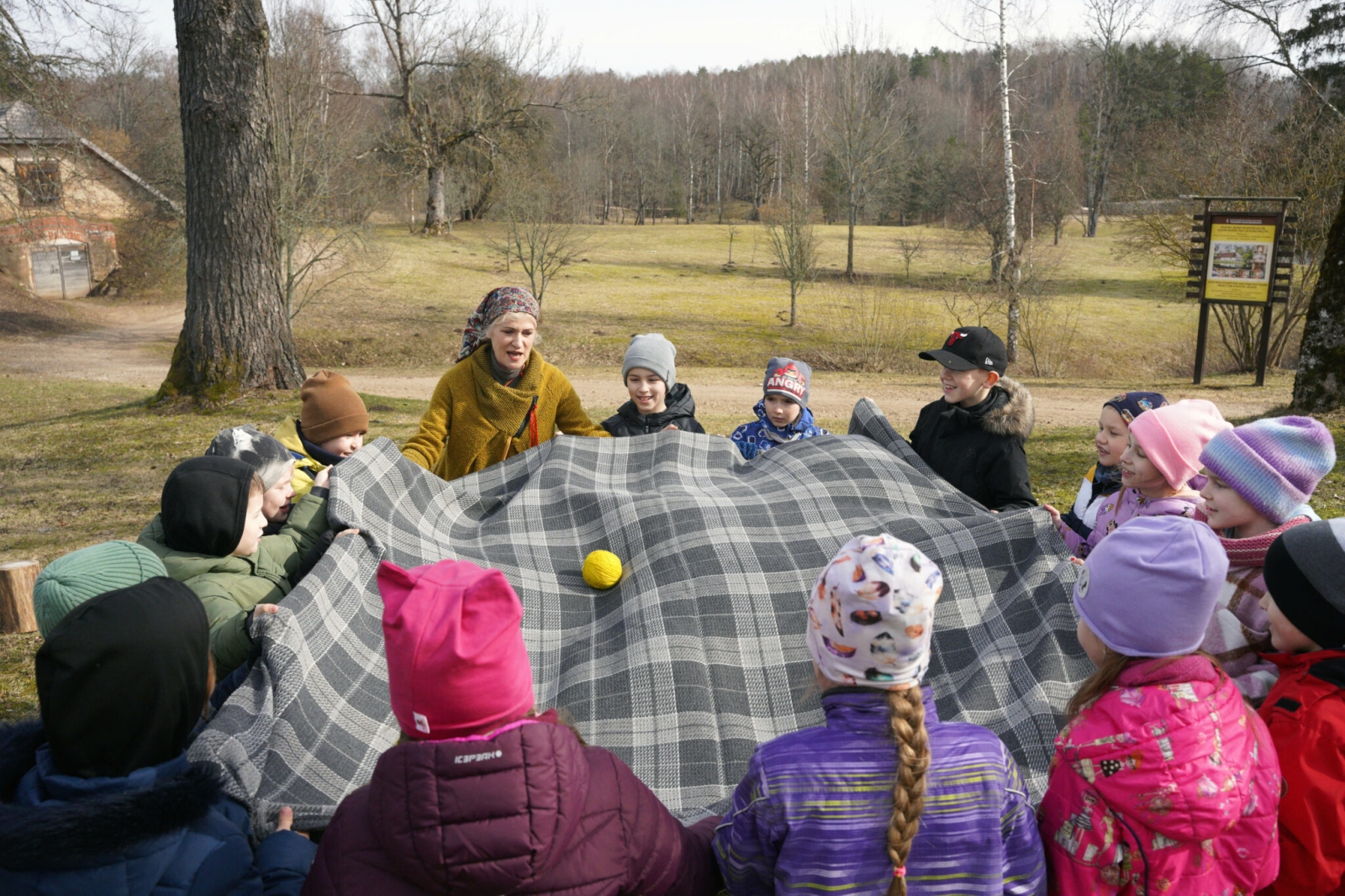 Lieldienu programma skolēniem - Foto 5
