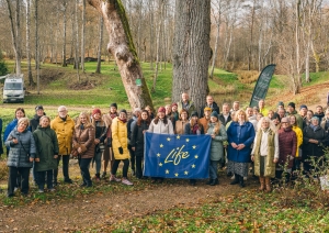Zīme: Bioloģiski vērtīgs koks - Foto 5